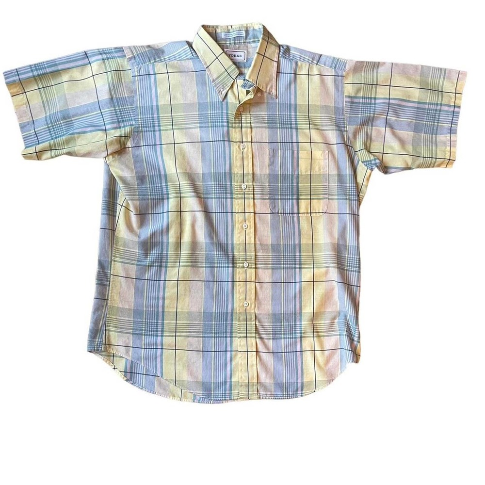 Vintage button up short sleeve shirt
